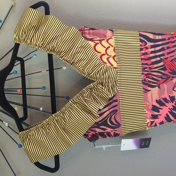 Averie Narelle Retro One-Piece Swimsuit in Rouge Floral & Stripe Recycled XS - Picture 4 of 12